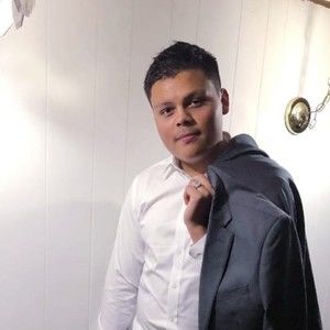 Meet your Posher, Adrian